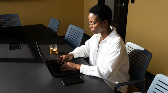 2026 QBP Businessowners Woman Workingoncomputer
